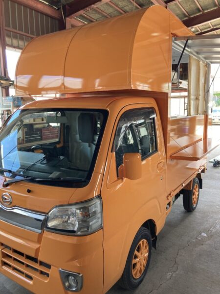 キッチンカー全塗装